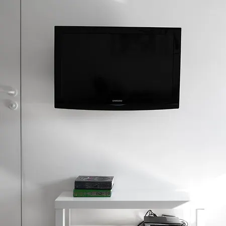 Center 81 - Properunit * Βρότσλαβ