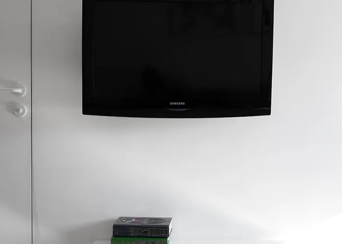 Center 81 - Properunit * Βρότσλαβ