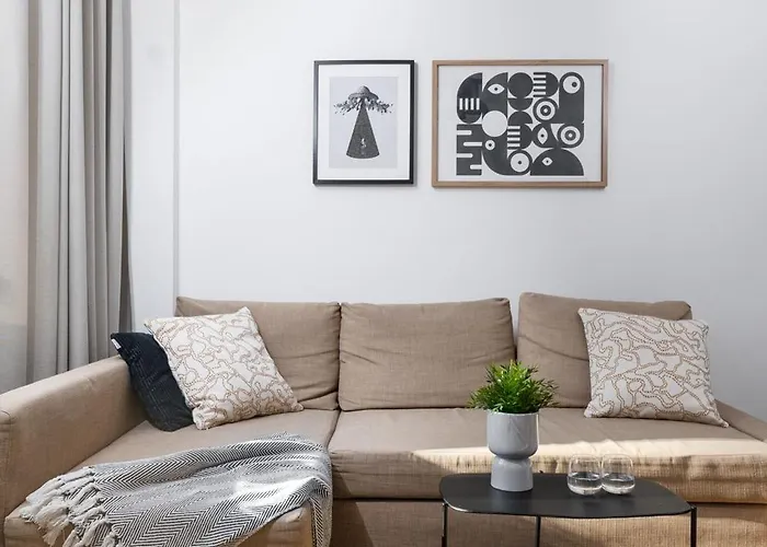 Center 81 - Properunit Διαμέρισμα