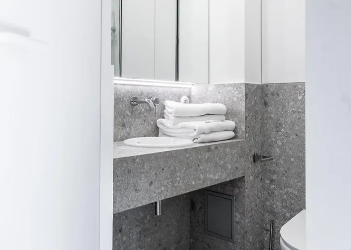 Center 81 - Properunit *