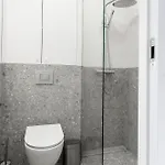 Center 81 - Properunit Vratislav