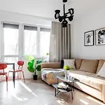 Center 81 - Properunit Apartmán